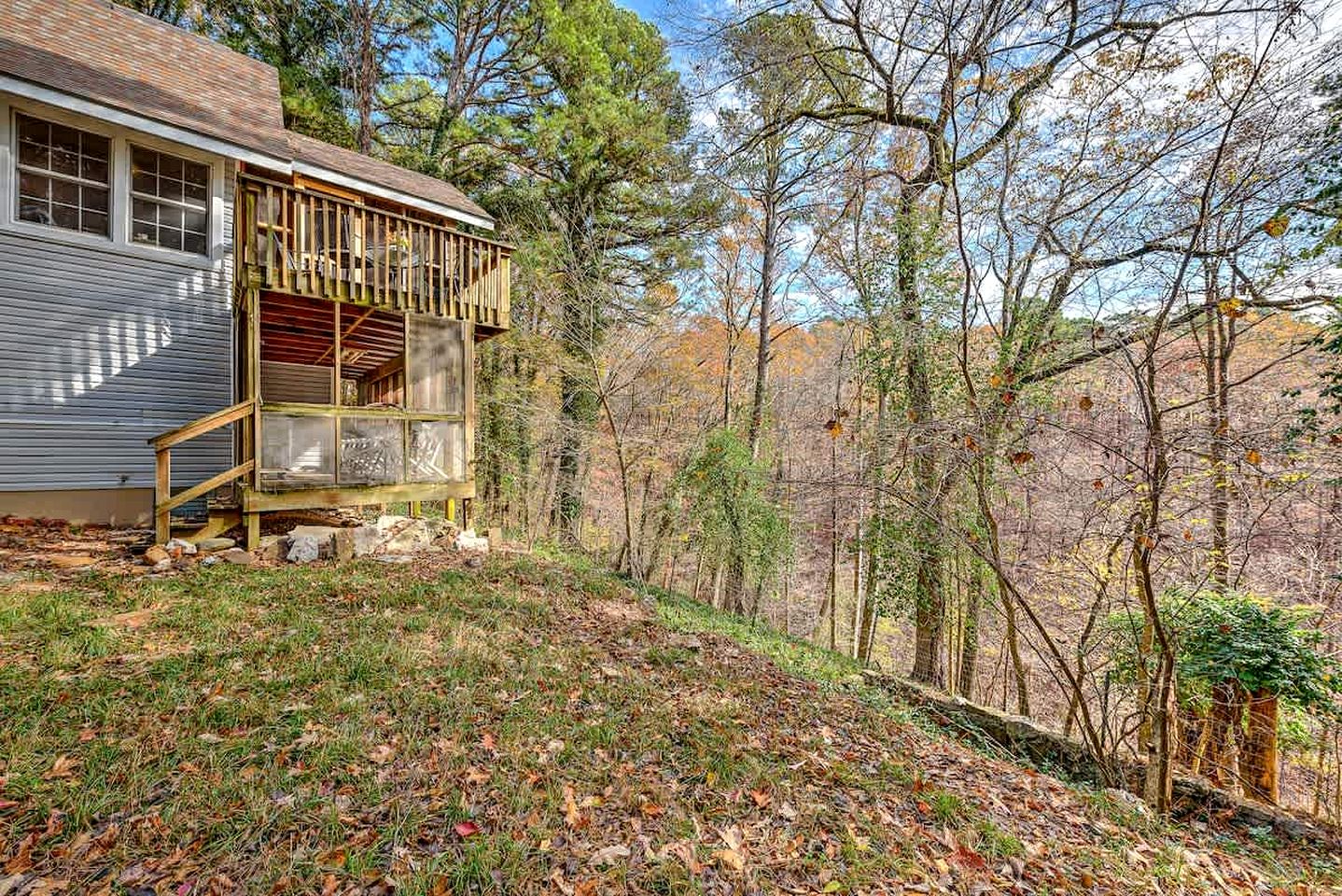 Embrace Nature in this Incredible Cabin in Siloam Springs, Arkansas