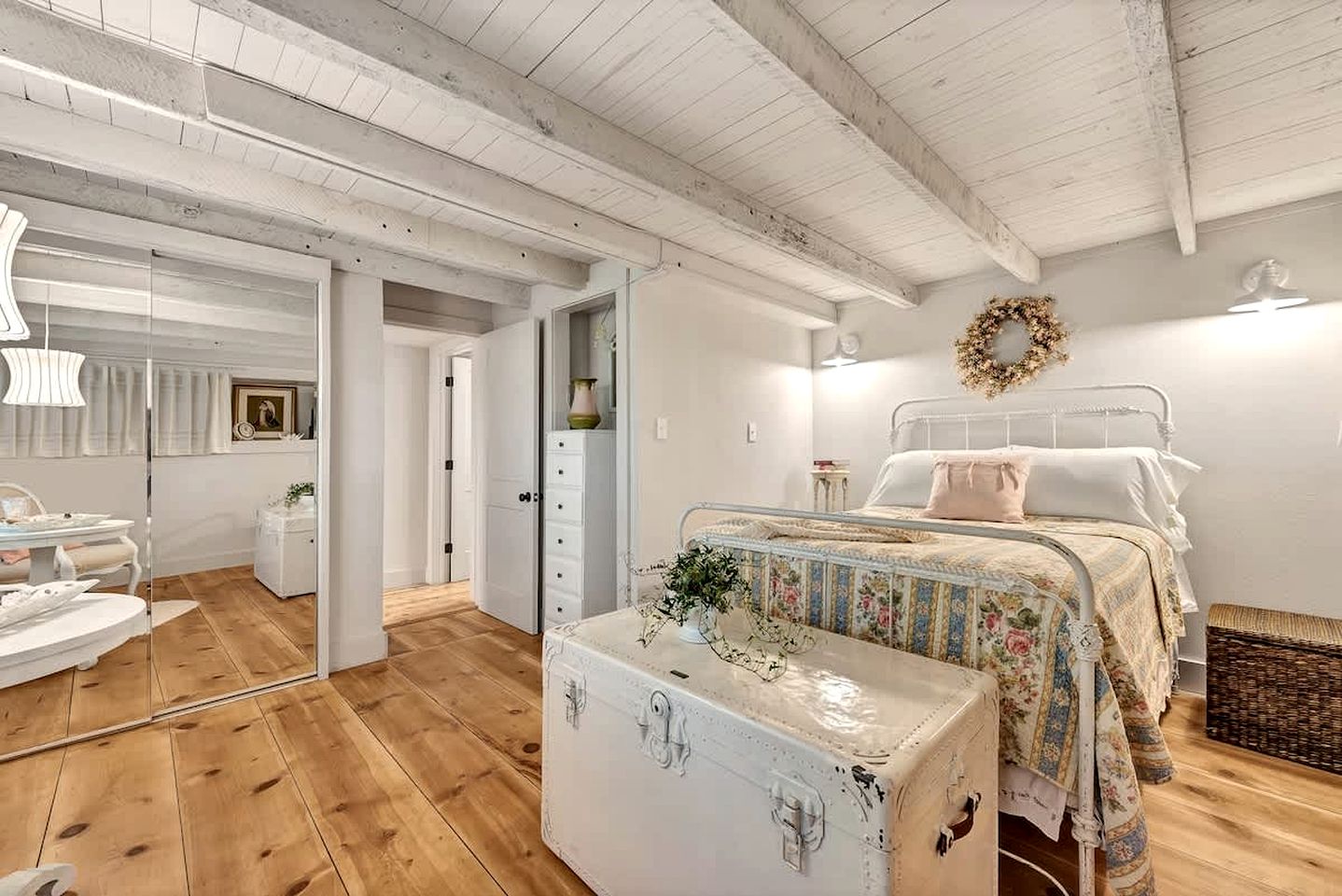 Embrace Nature in this Incredible Cabin in Siloam Springs, Arkansas