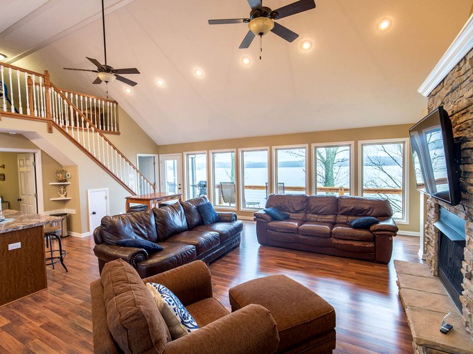 H & H LAKE RENTALS, Vacation Rentals 48344, Cadiz, United States of