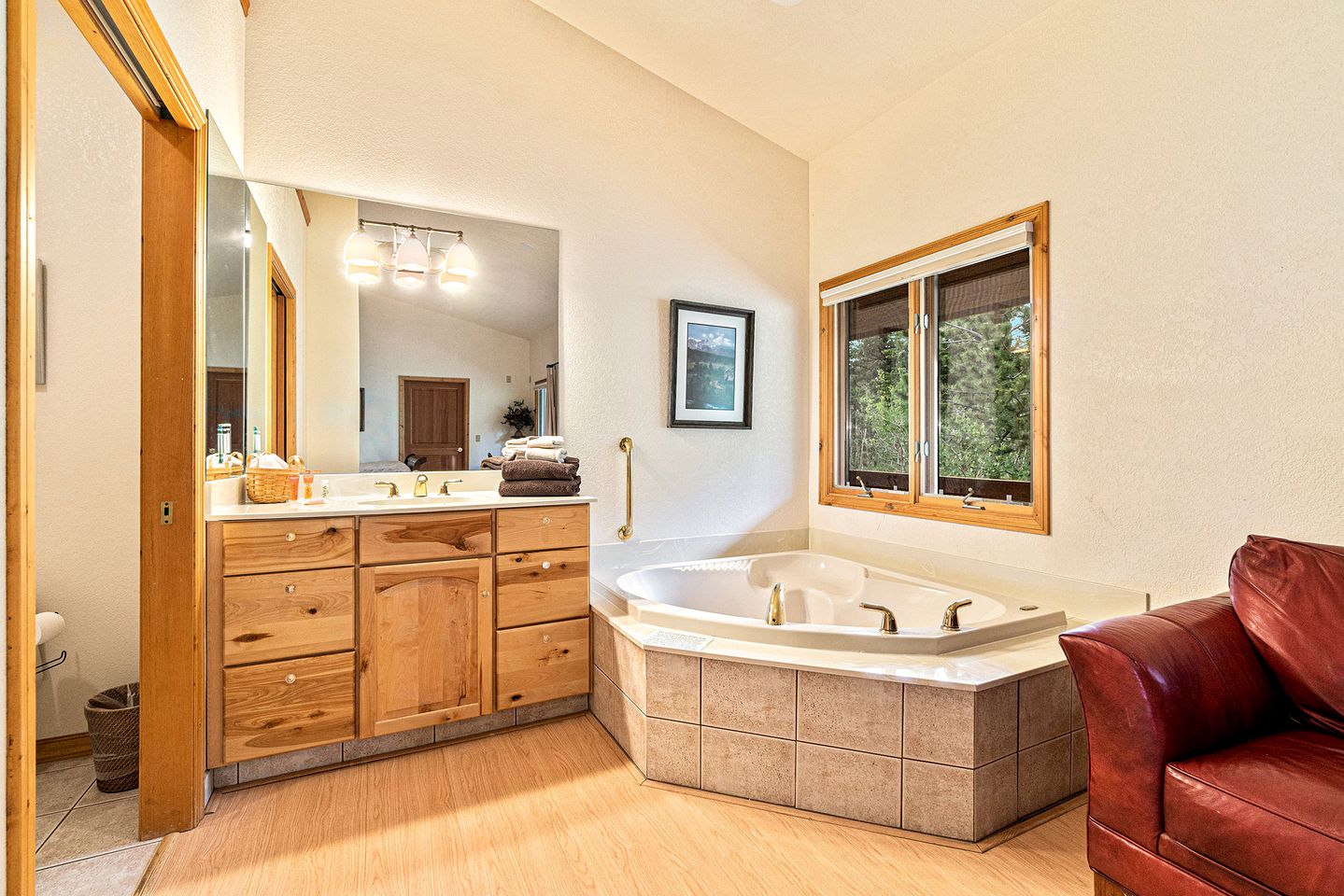 H7 at Hope Mountain 6Bedroom Retreat Home at Allenspark Colorado