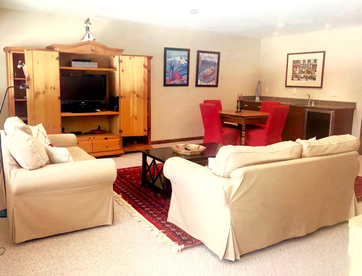 RU - H8 Gorgeous Stone Hill Townhome in the heart of Bretton Woods Great views huge kitchen fireplace in New Hampshire