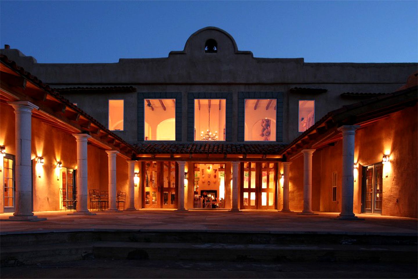 Luxury Staycation with Mountain Views near Albuquerque, New Mexico