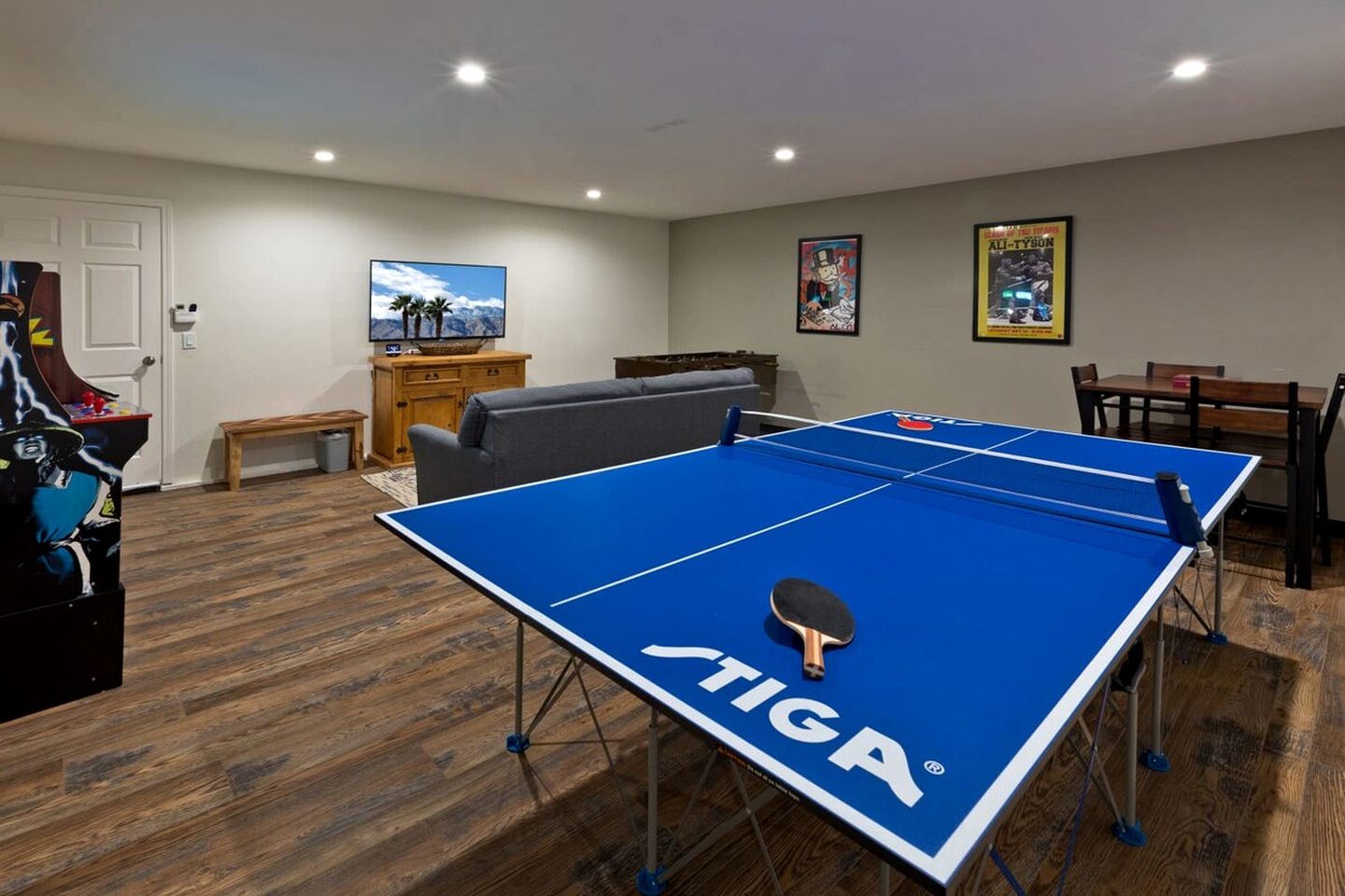Breathtaking Cottage with Game Room and Swimming Pool in La Quinta, California