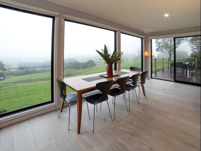 Nature Lodges (Strzelecki, Victoria, Australia)