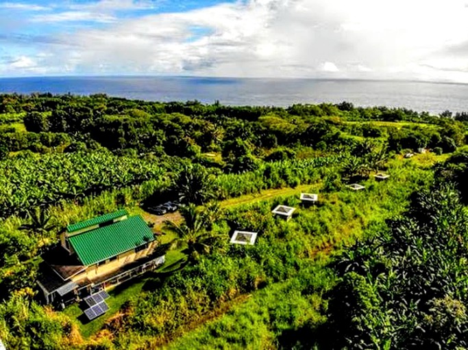 Cabins (Pepeekeo, Hawaii, United States)