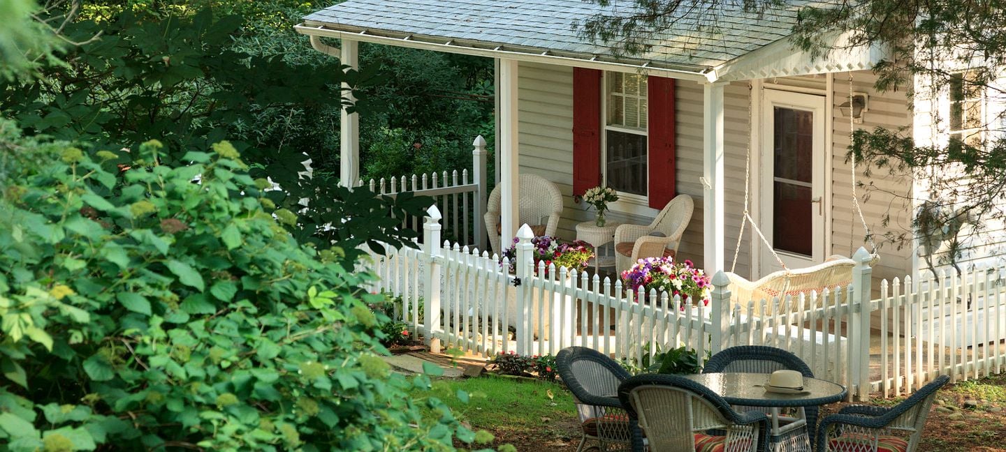 Charming Cottage Rental Overlooking Horse Meadows in Brandywine Valley, Pennsylvania