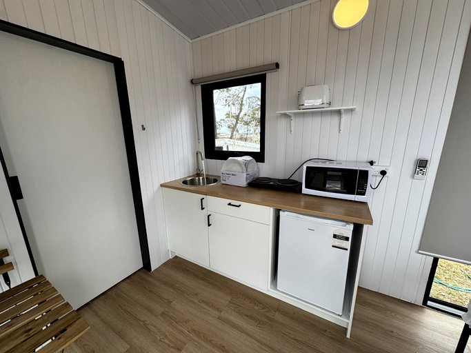 Vacation Rentals (Australia, --, --)
