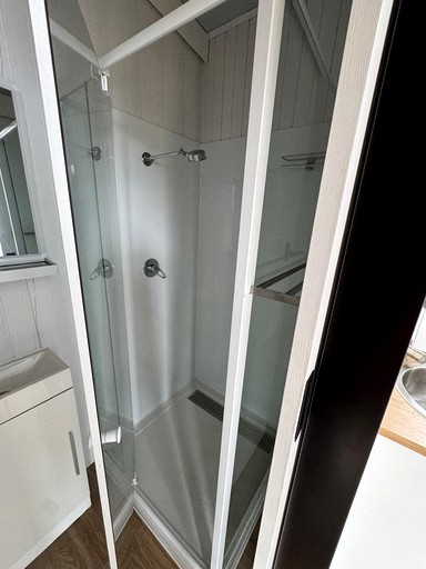 Vacation Rentals (Australia, --, --)