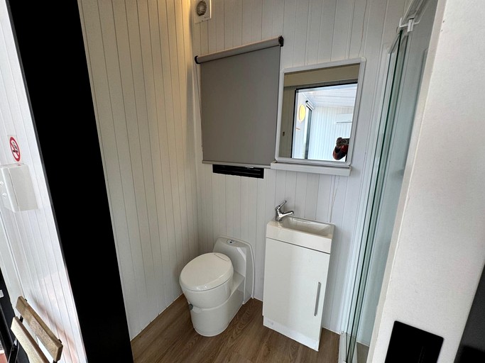 Vacation Rentals (Australia, --, --)