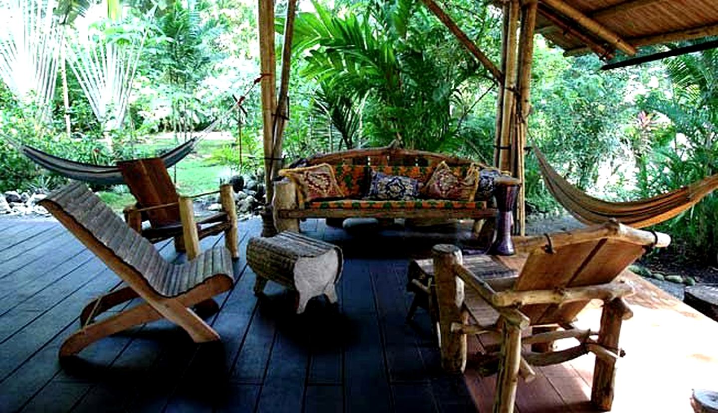 Hand-Crafted Tents between Costa Rican Rainforest and Beach