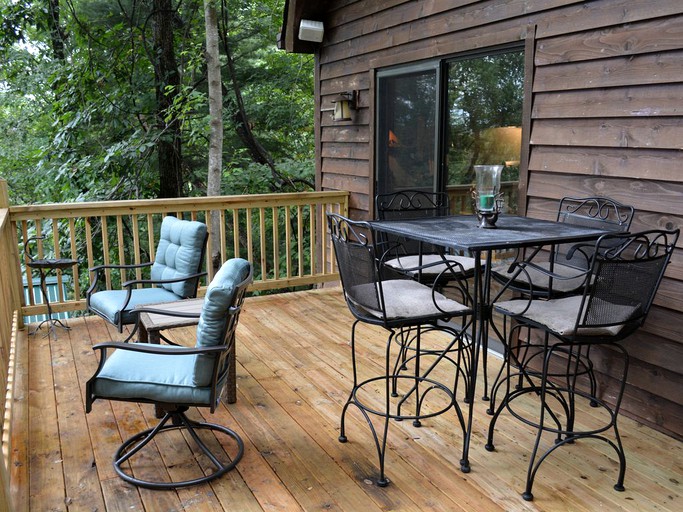 Handicap access Big Pine Cabin Rentals, Cabins, Blairsville, United