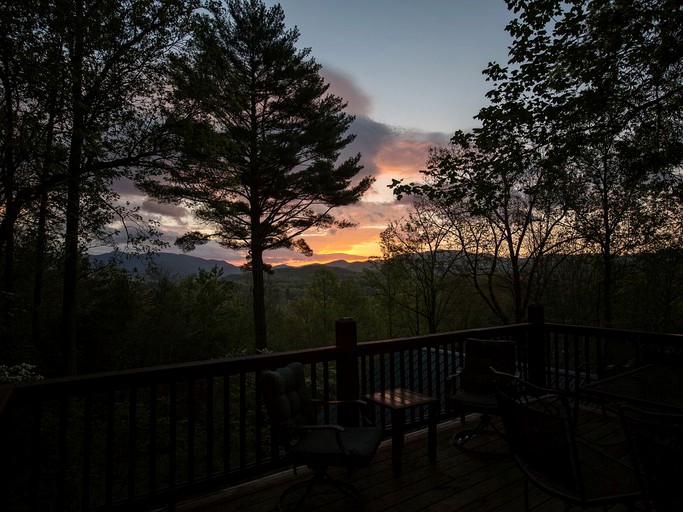 Handicap access Big Pine Cabin Rentals, Cabins, Blairsville, United States of America Glamping Hub