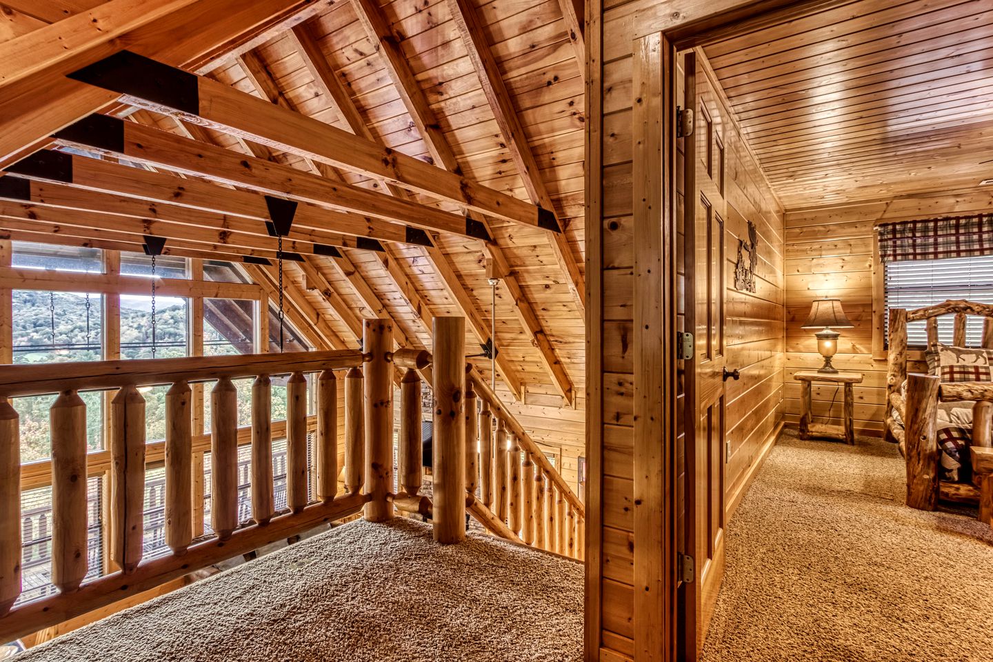 Smoky Mountain Views Cabin in Sevierville, Tennessee for Family Glamping