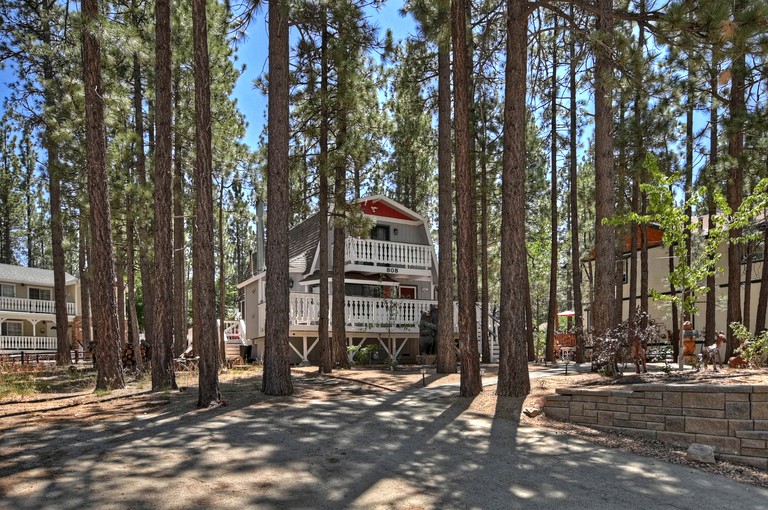 Cabins (United States of America, Big Bear City, California)