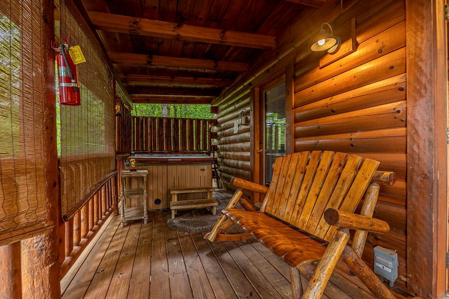 Cozy and Romantic Rental Cabin for Two with Private Hot Tub near Great Smoky Mountains in Gatlinburg, Tennessee