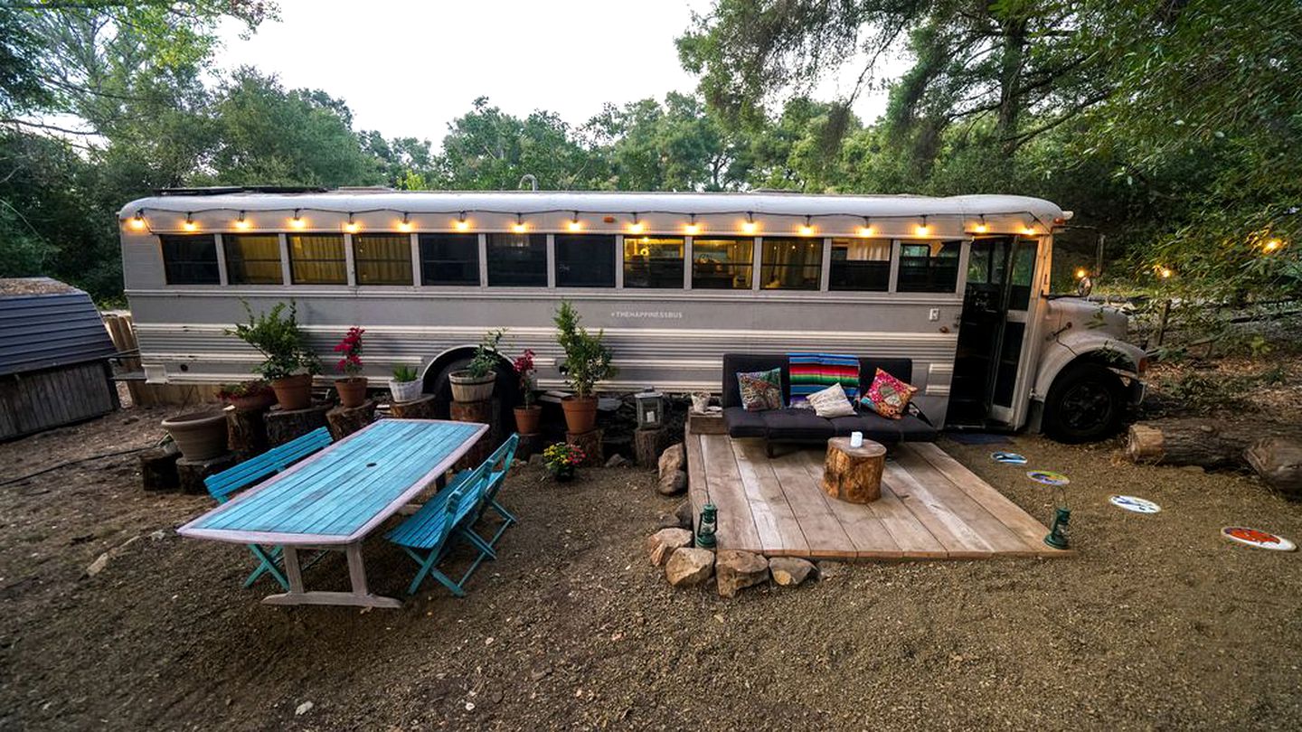 Amazing Glamping Bus with Mountain Views near Malibu Creek State Park, California