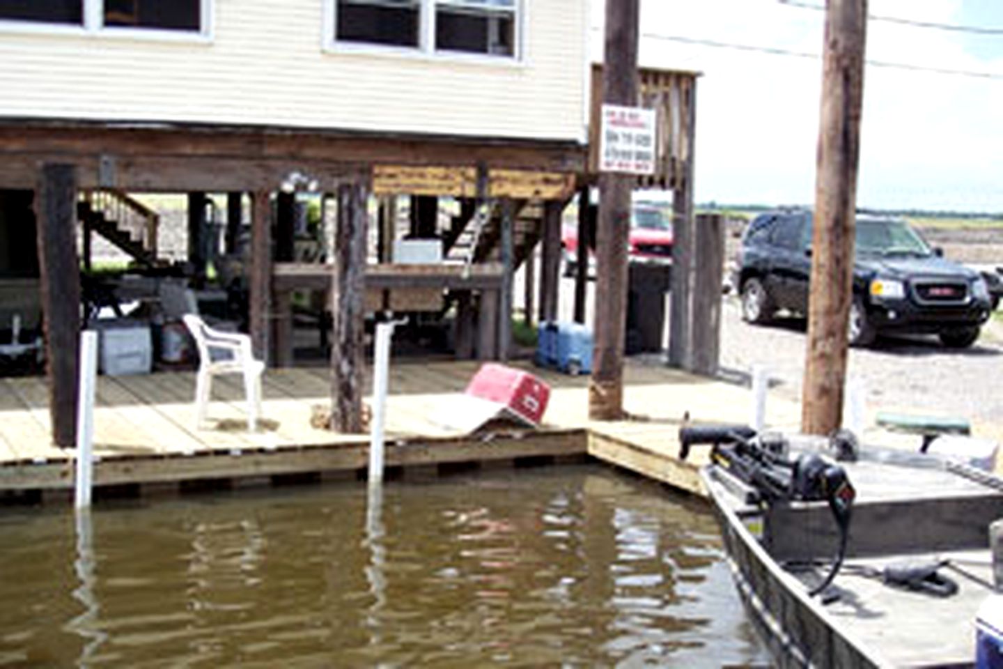 Charming Cabin with Boat Launch on the Mississippi River near New Orleans, Louisiana