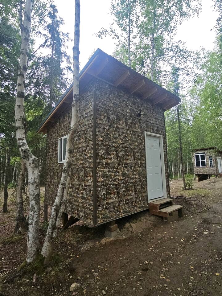 Quiet Cabin Stay With Play Area Great For Families Looking For An Outdoor Adventure in Houston, Alaska