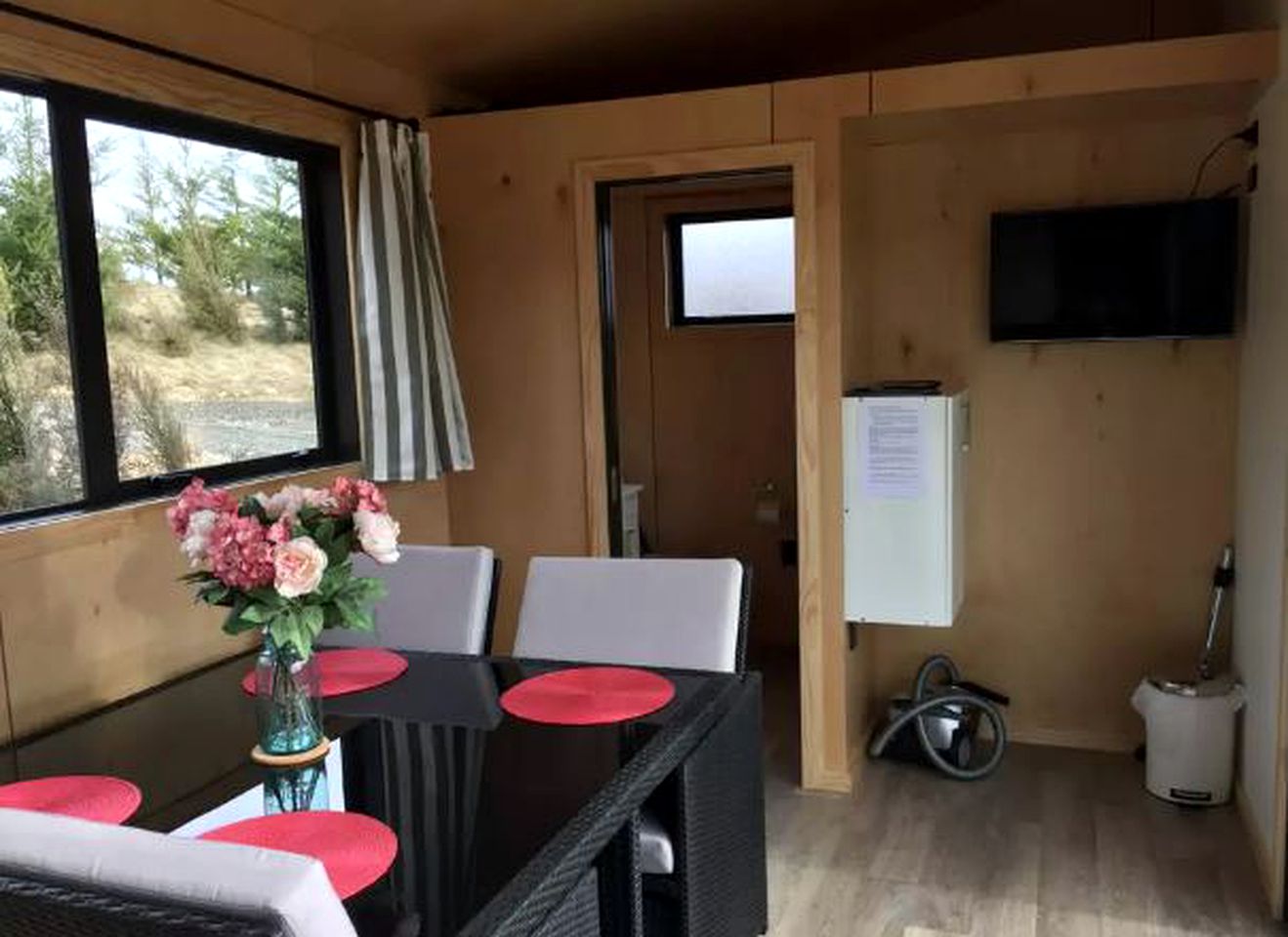 Superb Glamping Accommodation on the Alpine Pacific Route in Canterbury, South Island