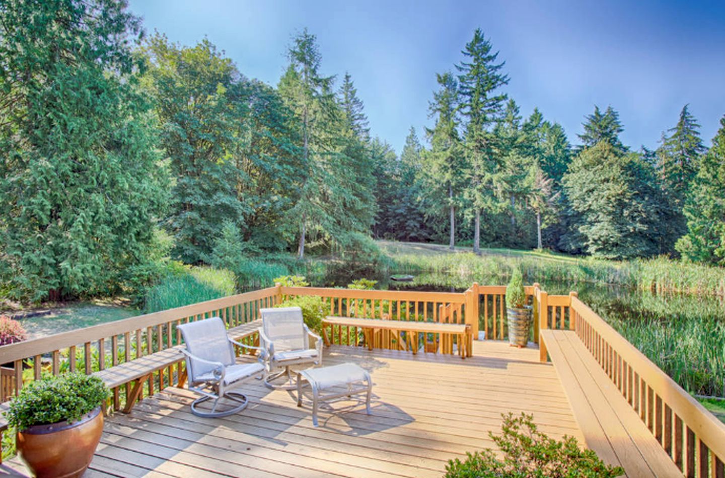 Beautiful Cabin Rental Perfect for Large Groups and Families near Tacoma, Washington