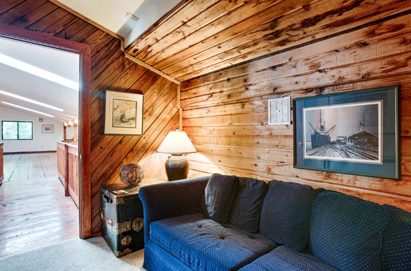 Beautiful Cabin Rental Perfect for Large Groups and Families near Tacoma, Washington