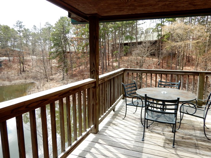 Cabins (United States of America, Mount Ida, Arkansas)