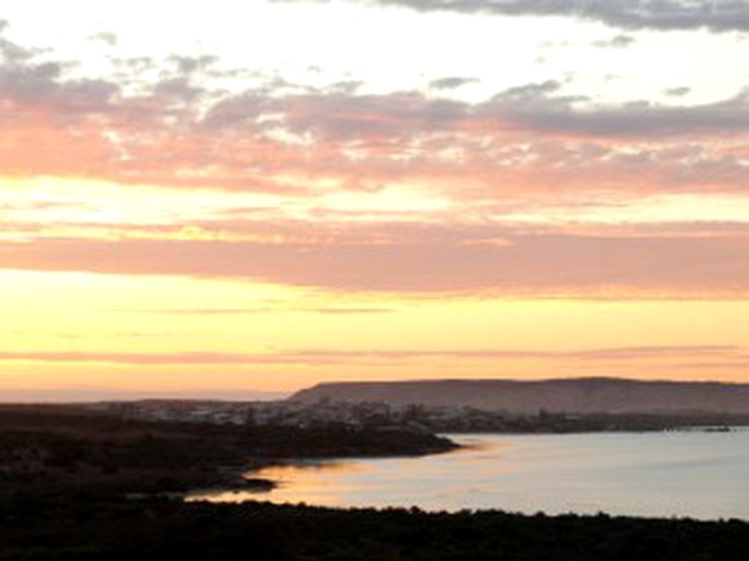 Cabins (Venus Bay, South Australia, Australia)