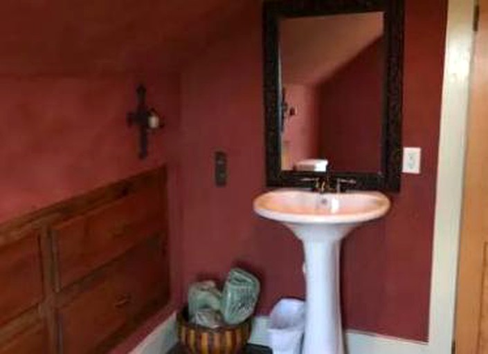 Cottages (Cutler, Maine, United States)