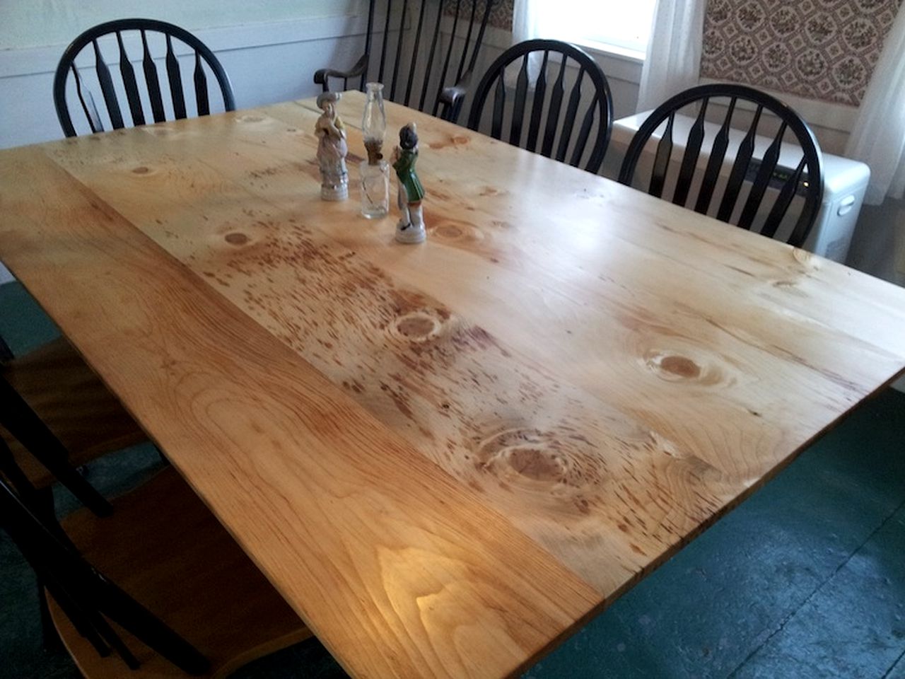 18th-Century Cottage with Historic Fixtures in Lincoln County, Maine