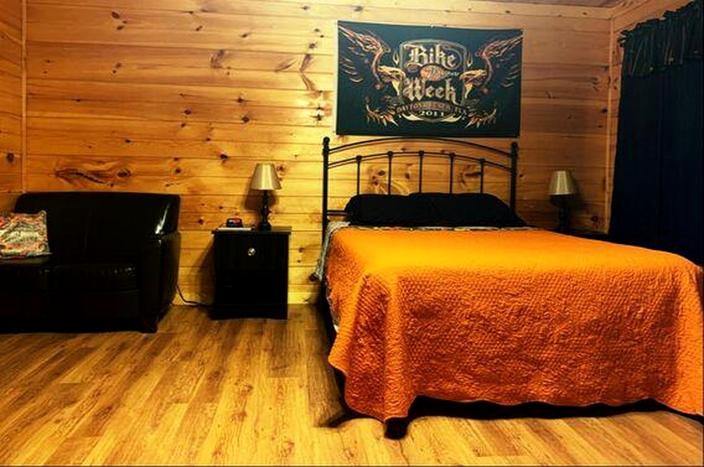 Secluded Wooden Cabin Next to Fantastic Hiking Trails in Monterville, West Virginia
