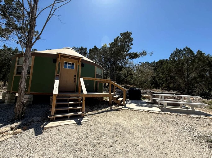 Cabins (United States of America, Canyon Lake, Texas)