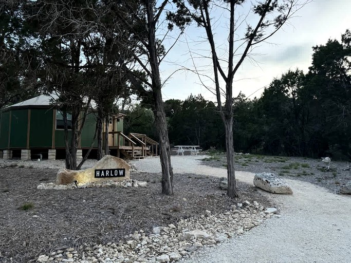 Cabins (United States of America, Canyon Lake, Texas)