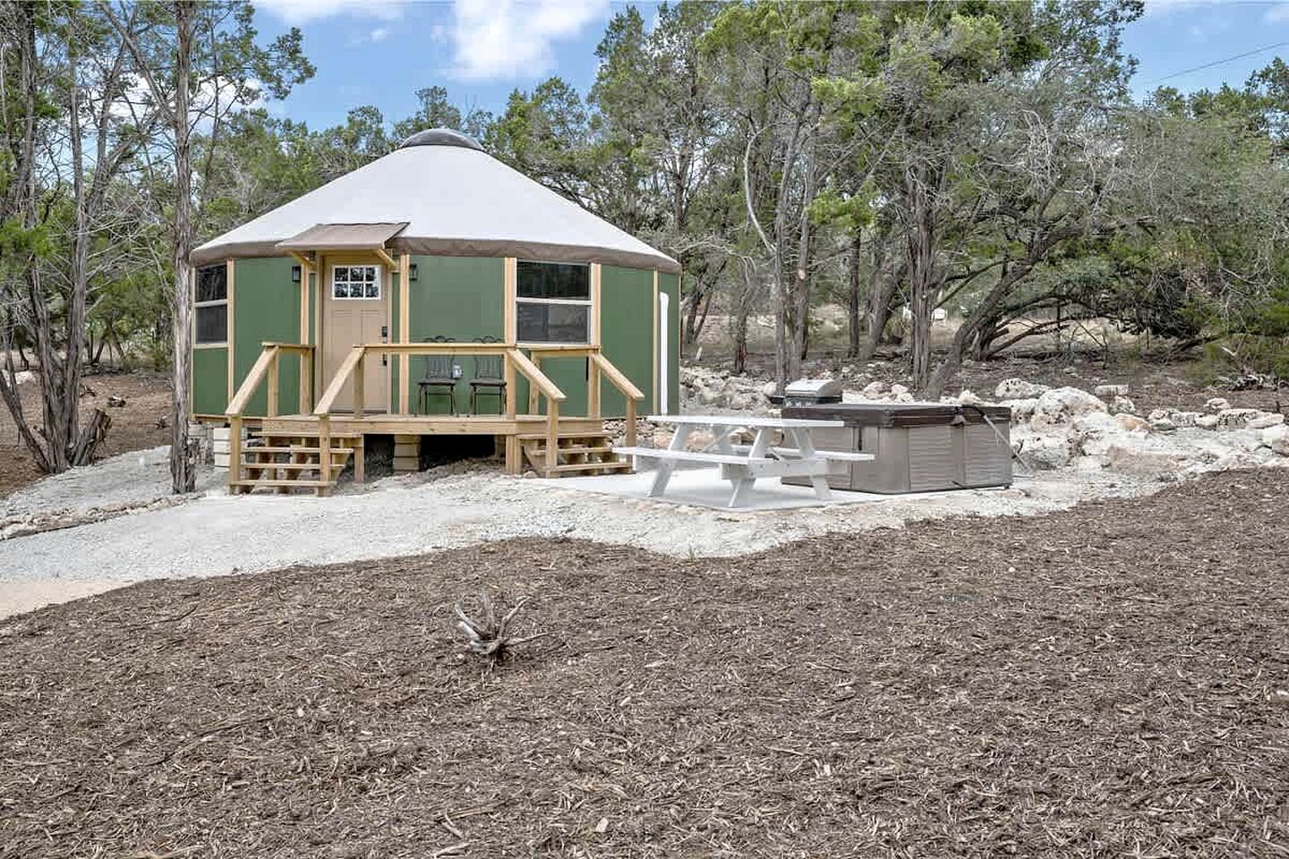 Stylish Yurt Cabin Getaway with Hot Tub Near Canyon Lake, Texas