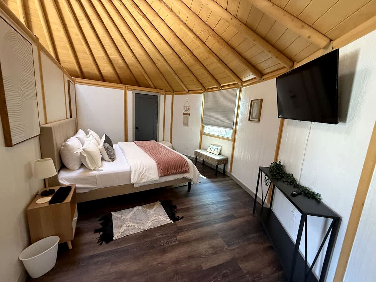 Stylish Yurt Cabin Getaway with Hot Tub Near Canyon Lake, Texas