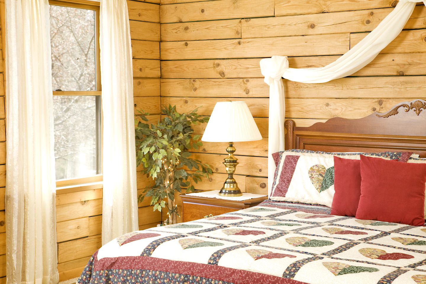 Stylish Vacation Suite Retal in a Bed and Breakfast in Nelson County, Virginia