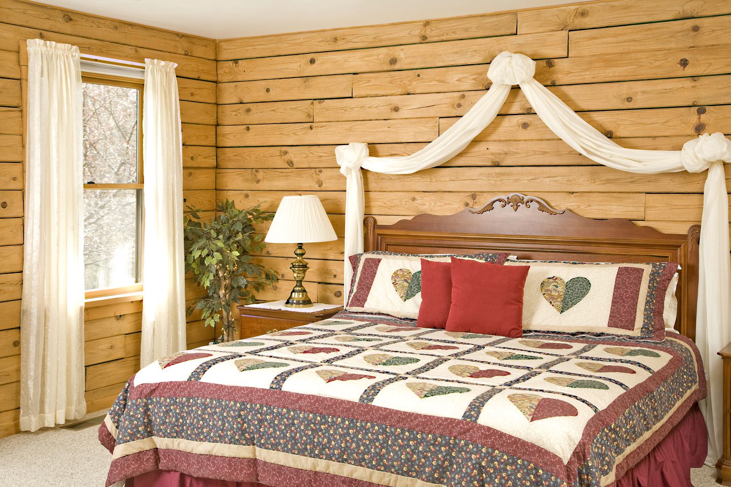 Stylish Vacation Suite Retal in a Bed and Breakfast in Nelson County, Virginia