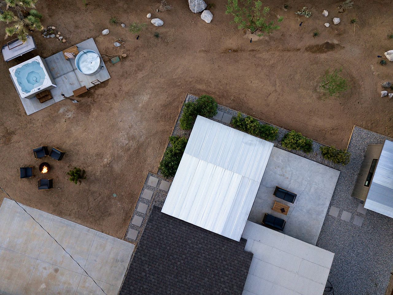 Spectacular Vacation Rental with Barbecue and Hot-tub in Yucca Valley, California