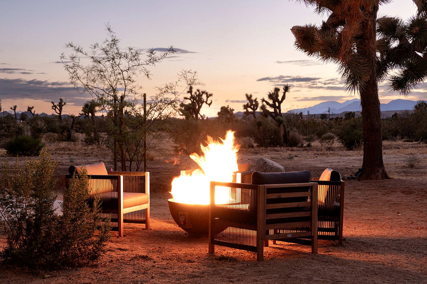 Spectacular Vacation Rental with Barbecue and Hot-tub in Yucca Valley, California
