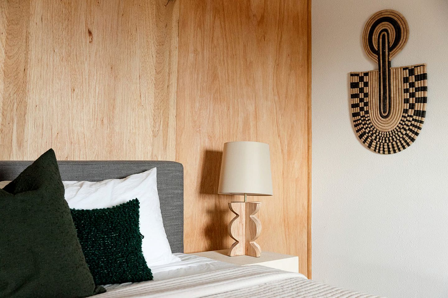 Spectacular Vacation Rental with Barbecue and Hot-tub in Yucca Valley, California