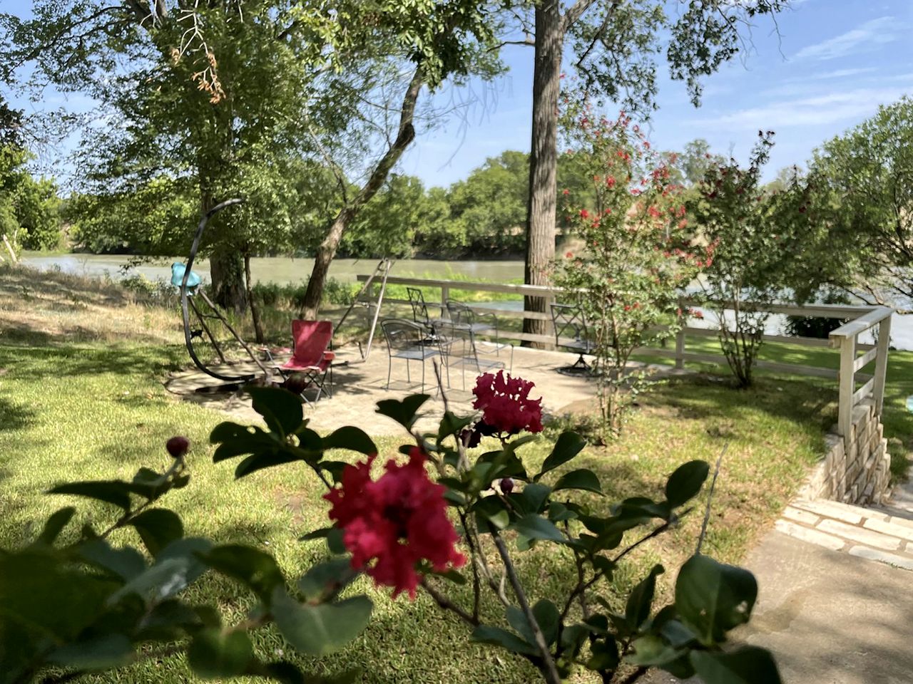 Zen by the River: Pet-Friendly Retreat in Beautiful Bastrop, TX