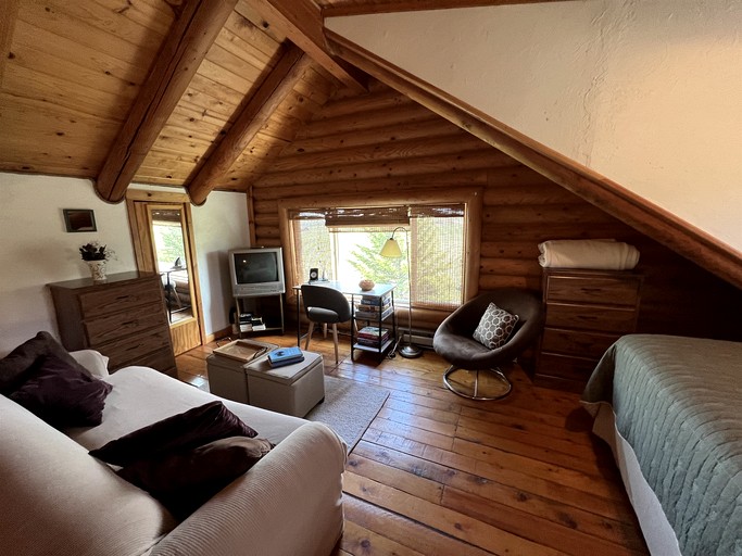 Cabins (United States of America, Ennis, Montana)