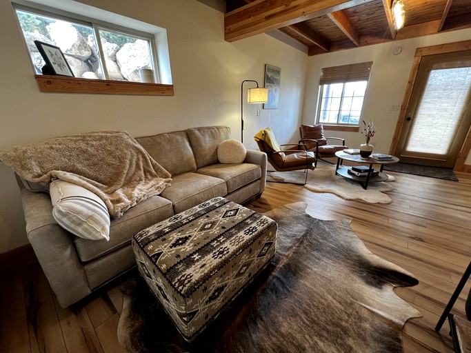 Cabins (United States of America, Ennis, Montana)