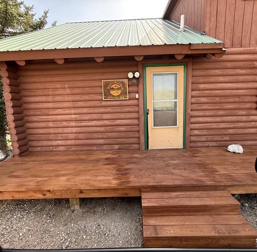 Cabins (United States of America, Ennis, Montana)