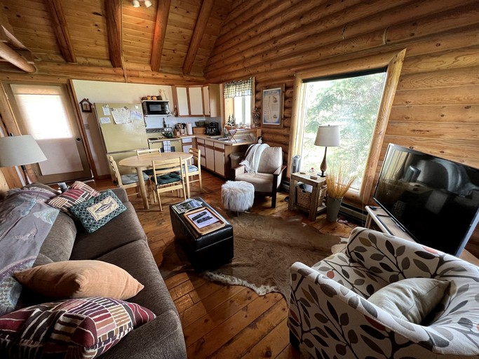 Cabins (United States of America, Ennis, Montana)