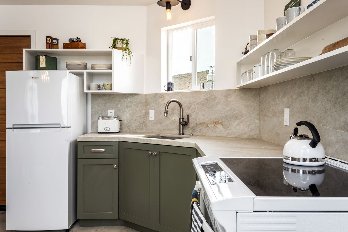 Beautiful Rental in California, Perfect for Stargazing near Joshua Tree National Park