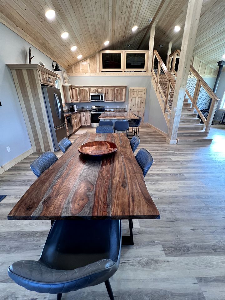 Charming Cabin with Panoramic Mountain Views near Pony in the Tobacco Root Foothills, Montana