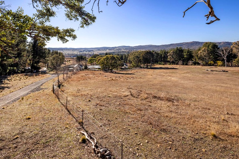 Tree Houses (Australia, Carwoola, New South Wales)