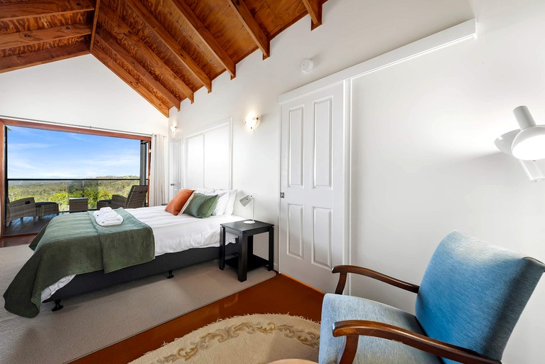 Vacation Rentals (Australia, Ravensbourne, Queensland)