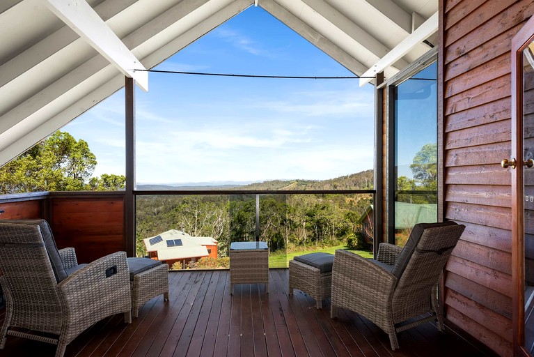 Vacation Rentals (Australia, Ravensbourne, Queensland)