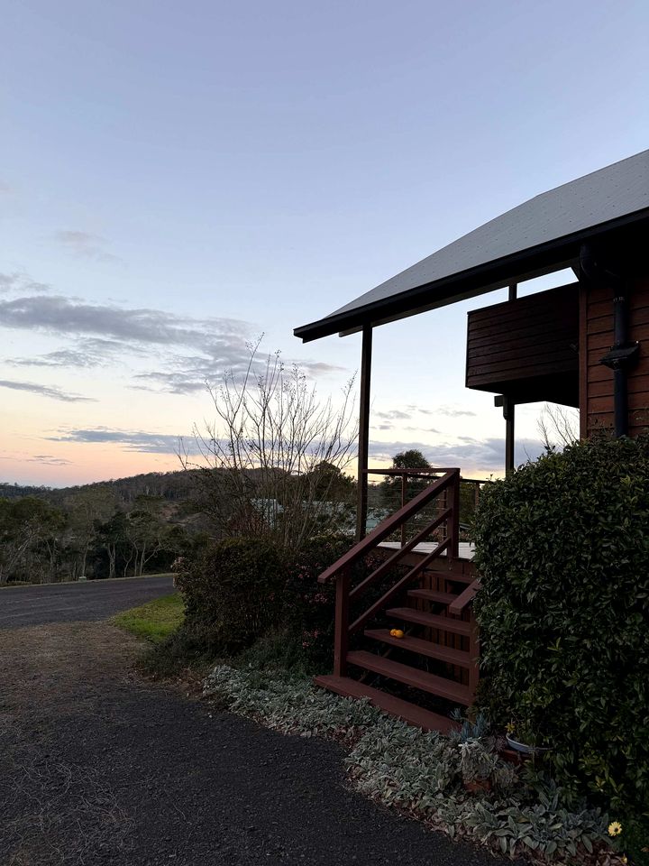 Cosy Mountain Chalet with Valley Views near Crows Nest, Queensland